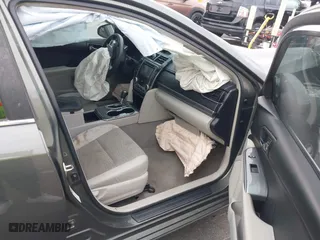 2014 Toyota Camry Hybrid LE with VIN 4T1BD1FK2EU134838, listed as a IAAI auction lot 41912000 with 132,000 mi miles. Bid and sale history available at carsss.com. Image 5.