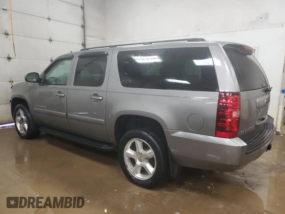 2008 Chevrolet Suburban Commercial with VIN 1GNFK163X8J216401, listed as a Copart auction lot 43601245 with 207,303 mi miles and Clean Title. Bid and sale history available at carsss.com. Image 2.