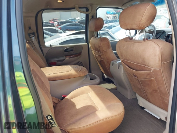 2003 Ford F-150 XLT with VIN 1FTRW08L33KB05743, listed as a IAAI auction lot 41828979 with 117,345 mi miles. Bid and sale history available at carsss.com. Image 8.