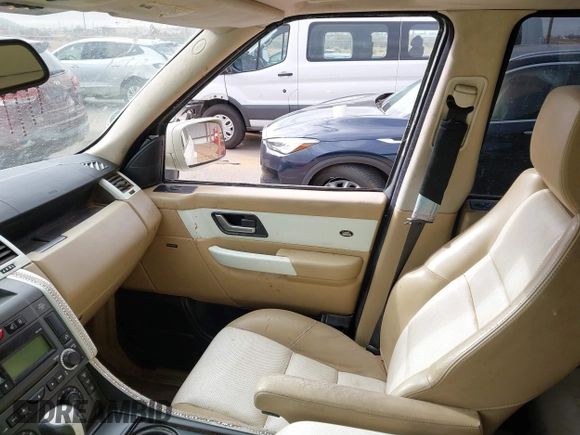 2007 Land Rover Range Rover Sport HSE с VIN SALSK25497A987091, выставлен на аукционе IAAI как лот 41797141 с пробегом 152 279 миль миль и . История ставок и продаж доступна на DreamBid. Изображение 5.
