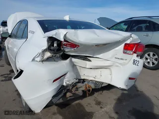 2015 Chevrolet Malibu LT with VIN 1G11C5SL6FF118925, listed as a IAAI auction lot 41769255 with 236,705 mi miles. Bid and sale history available at carsss.com. Image 6.