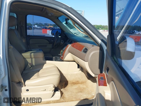 2012 Chevrolet Tahoe LT с VIN 1GNSCBE05CR132537, выставлен на аукционе IAAI как лот 42015649 с пробегом 212 296 миль миль и . История ставок и продаж доступна на DreamBid. Изображение 5.