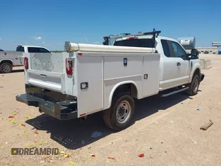 2018 Ford F-250 XL with VIN 1FD7X2B66JEC48101, listed as a IAAI auction lot 42739557 with 100,159 mi miles and . Bid and sale history available at DreamBid. Image 4.