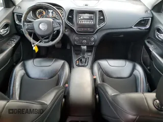 2021 Jeep Cherokee Latitude Plus with VIN 1C4PJLLB4MD204339, listed as a Copart auction lot 76270504 with 42,215 mi miles and Salvage title. Bid and sale history available at DreamBid. Image 8.