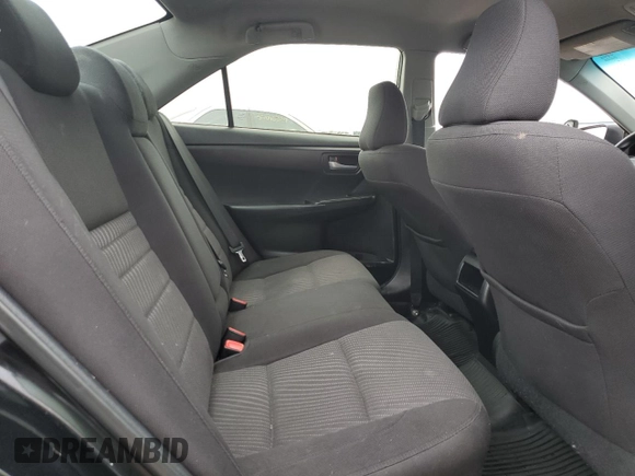 2017 Toyota Camry XLE z VIN 4T1BF1FK5HU780261, wystawiony jako Copart lot #57806555 z przebiegiem 216 536 mil mil oraz Szkoda całkowita • Salvage title. Historia ofert i sprzedaży dostępna na DreamBid. Obrazek 10.