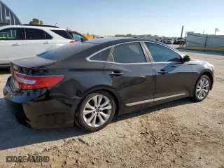 2013 Hyundai Azera with VIN KMHFG4JG0DA289384, listed as a Copart auction lot 70318184 with 122,843 mi miles and Salvage Title. Bid and sale history available at carsss.com. Image 3.