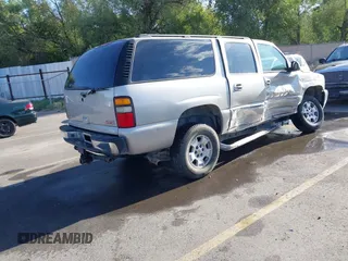 2004 GMC Yukon XL SLT with VIN 1GKFK16Z94R118702, listed as a IAAI auction lot 40214200 with 209,573 mi miles. Bid and sale history available at carsss.com. Image 4.