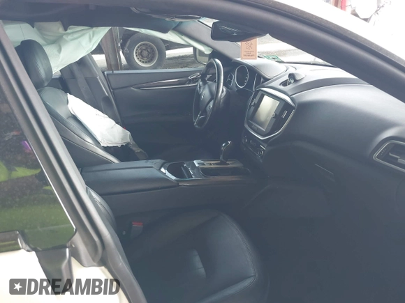 2015 Maserati Ghibli z VIN ZAM57XSA9F1141342, wystawiony jako IAAI lot #42118941 z przebiegiem 77 473 mil mil oraz . Historia ofert i sprzedaży dostępna na DreamBid. Obrazek 5.