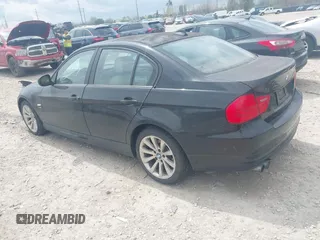 2011 BMW 3 Series 328i xDrive with VIN WBAPK5G53BNN80919, listed as a IAAI auction lot 42087970 with 91,521 mi miles and . Bid and sale history available at carsss.com. Image 3.