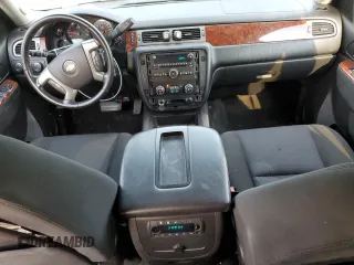 2013 Chevrolet Tahoe LS with VIN 1GNSKAE00DR200886, listed as a Copart auction lot 75326444 with 200,383 mi miles and Salvage title. Bid and sale history available at DreamBid. Image 8.