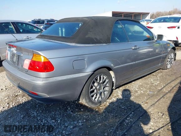 2004 BMW 3 Series 325Ci with VIN WBABW33404PL26897, listed as a IAAI auction lot 41007643 with 139,206 mi miles. Bid and sale history available at carsss.com. Image 4.