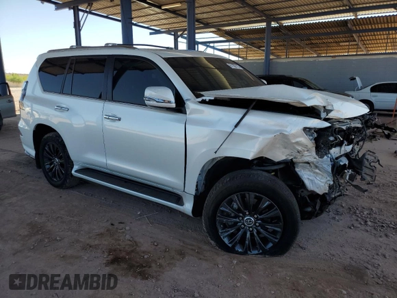 2023 Lexus GX 460 Premium с VIN JTJAM7BX3P5384846, выставлен на аукционе Copart как лот 61188115 с пробегом 14 900 миль миль и Списание • Salvage title. История ставок и продаж доступна на DreamBid. Изображение 4.