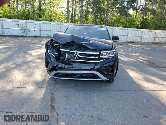 2020 Volkswagen Atlas SEL with VIN 1V2ME2CA5LC214793, listed as a Copart auction lot 55826735 with 55,654 mi miles and Salvage title. Bid and sale history available at DreamBid. Image 14.