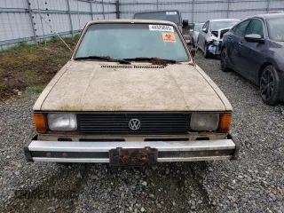 1981 Volkswagen Rabbit z VIN 1VWFB0178BV188835, wystawiony jako Copart lot #44329045 z przebiegiem 102 076 mil mil oraz Tytuł czysty. Historia ofert i sprzedaży dostępna na DreamBid. Obrazek 5.