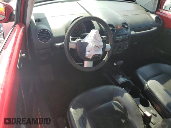 2010 Volkswagen Beetle с VIN 3VWPW3AG8AM017389, выставлен на аукционе Copart как лот 55821415 с пробегом 117 861 миль миль и Списание • Salvage title. История ставок и продаж доступна на DreamBid. Изображение 8.