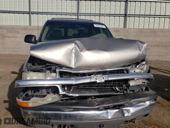 2001 Chevrolet Suburban LS with VIN 3GNEC16T01G218187, listed as a Copart auction lot 72295344 with 296,614 mi miles and Salvage Title. Bid and sale history available at carsss.com. Image 5.