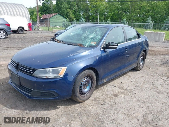 2013 Volkswagen Jetta SE z VIN 3VWDP7AJ0DM292598, wystawiony jako IAAI lot #42360798 z przebiegiem 169 885 mil mil oraz . Historia ofert i sprzedaży dostępna na DreamBid. Obrazek 2.