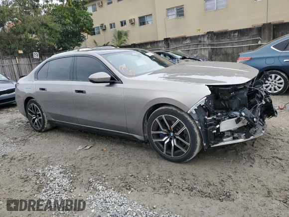 2023 BMW 7 Series 740i with VIN WBA23EH09PCM55128, listed as a Copart auction lot 82154523 with 21,475 mi miles and . Bid and sale history available at DreamBid. Image 4.