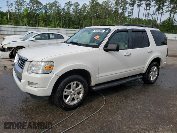 2010 Ford Explorer XLT z VIN 1FMEU6DE2AUA60922, wystawiony jako Copart lot #53332555 z przebiegiem 239 061 mil mil oraz Szkoda całkowita • Salvage title. Historia ofert i sprzedaży dostępna na DreamBid. Obrazek 1.