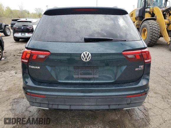 2018 Volkswagen Tiguan S with VIN 3VV0B7AX2JM017137, listed as a Copart auction lot 54618705 with 69,026 mi miles and Clean Title. Bid and sale history available at DreamBid. Image 6.