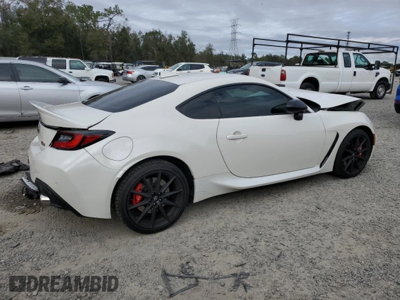 2024 Toyota 86 Premium with VIN JF1ZNBE15R8760564, listed as a Copart auction lot 41755775 with 2,047 mi miles and Salvage Title. Bid and sale history available at DreamBid. Image 3.