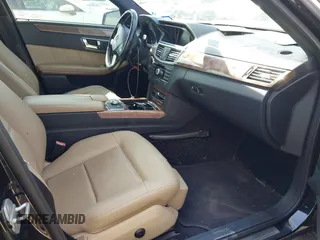 2010 Mercedes-Benz E-Class E 350 Luxury with VIN WDDHF8HB4AA157697, listed as a IAAI auction lot 42025686 with 205,626 mi miles. Bid and sale history available at carsss.com. Image 5.