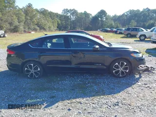 2018 Ford Fusion SE with VIN 3FA6P0LU7JR138906, listed as a IAAI auction lot 41573985 with 127,660 mi miles and . Bid and sale history available at DreamBid. Image 13.