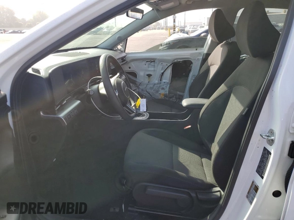 2024 Hyundai Kona Essential with VIN KM8HA3AB1RU098555, listed as a Copart auction lot 73239244 with 9,697 mi miles and Salvage Title. Bid and sale history available at DreamBid. Image 7.
