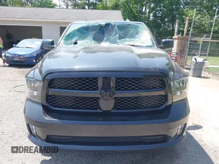 2018 Ram 1500 Express z VIN 1C6RR7FT9JS290131, wystawiony jako IAAI lot #42377820 z przebiegiem 56 442 mil mil oraz . Historia ofert i sprzedaży dostępna na DreamBid. Obrazek 12.