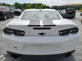2019 Chevrolet Camaro 2LT z VIN 1G1FD1RS0K0128033, wystawiony jako Copart lot #58054665 z przebiegiem Nie podano mil oraz Tytuł czysty. Historia ofert i sprzedaży dostępna na DreamBid. Obrazek 6.