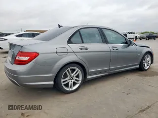 2012 Mercedes-Benz C 250 Sport z VIN WDDGF4HB6CA614646, wystawiony jako Copart lot #50826495 z przebiegiem 114 435 mil mil oraz Szkoda całkowita • Salvage title. Historia ofert i sprzedaży dostępna na DreamBid. Obrazek 3.