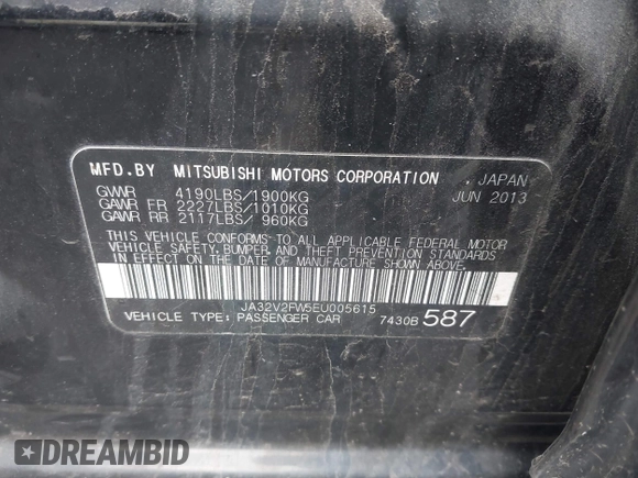 2014 Mitsubishi Lancer SE with VIN JA32V2FW5EU005615, listed as a IAAI auction lot 42204917 with 141,285 mi miles and . Bid and sale history available at carsss.com. Image 9.