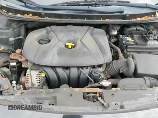 2013 Hyundai Elantra с VIN KMHD35LE5DU081763, выставлен на аукционе IAAI как лот 43286945 с пробегом 175 830 миль миль и . История ставок и продаж доступна на DreamBid. Изображение 13.