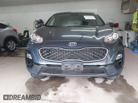 2020 Kia Sportage LX with VIN KNDPMCAC0L7761684, listed as a IAAI auction lot 41148380 with 39,265 mi miles. Bid and sale history available at carsss.com. Image 12.