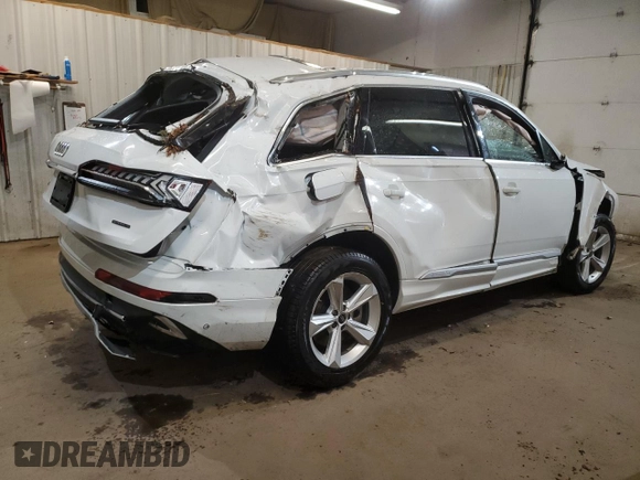 2024 Audi Q7 Premium Plus with VIN WA1LCBF79RD005864, listed as a Copart auction lot 80185914 with 0 mi miles and Non Repairable. Bid and sale history available at carsss.com. Image 3.