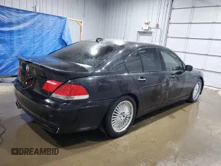 2007 BMW 7 Series 750i with VIN WBAHL83527DT89112, listed as a Copart auction lot 52806635 with 174,758 mi miles and Salvage title. Bid and sale history available at DreamBid. Image 3.
