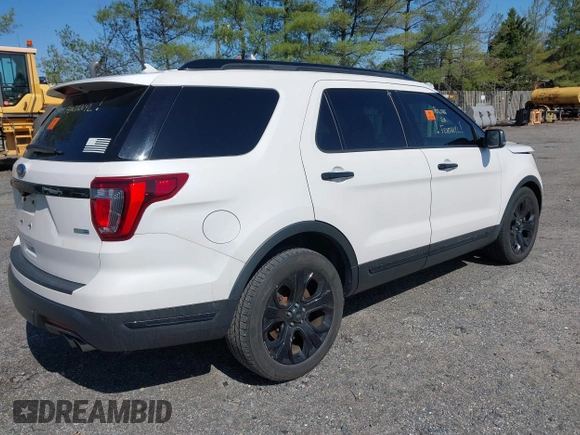 2019 Ford Explorer Sport with VIN 1FM5K8GT8KGB37269, listed as a IAAI auction lot 41914607 with Not Provided miles and . Bid and sale history available at carsss.com. Image 4.
