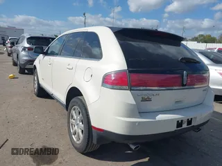 2008 Lincoln MKX with VIN 2LMDU68C38BJ12714, listed as a IAAI auction lot 40894971 with 65,582 mi miles. Bid and sale history available at carsss.com. Image 3.