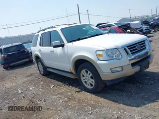 2010 Ford Explorer Eddie Bauer z VIN 1FMEU7EE2AUA89860, wystawiony jako IAAI lot #42743558 z przebiegiem 174 157 mil mil oraz . Historia ofert i sprzedaży dostępna na DreamBid. Obrazek 1.