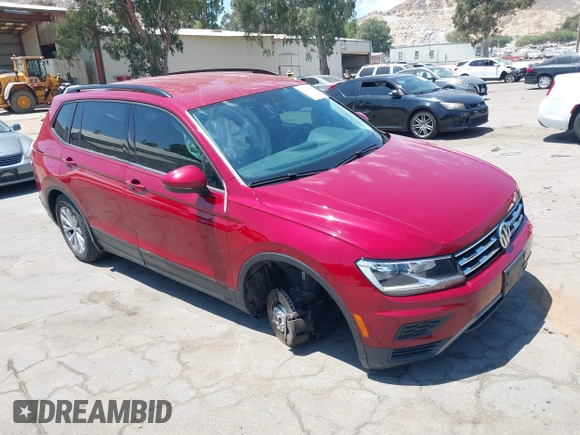 2018 Volkswagen Tiguan S with VIN 3VV1B7AX4JM043324, listed as a IAAI auction lot 42623550 with 62,858 mi miles and . Bid and sale history available at DreamBid. Image 1.