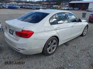 2018 BMW 3 Series 330i xDrive with VIN WBA8D9G52JNU68682, listed as a IAAI auction lot 41421618 with 117,301 mi miles and . Bid and sale history available at DreamBid. Image 4.