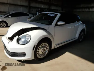 2013 Volkswagen Beetle 2.5L with VIN 3VW5P7AT2DM811768, listed as a Copart auction lot 54609125 with 60,505 mi miles and Salvage Title. Bid and sale history available at DreamBid. Image 1.