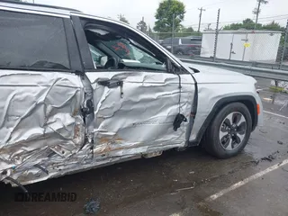 2024 Jeep Grand Cherokee с VIN 1C4RJYB69RC117334, выставлен на аукционе IAAI как лот 42443860 с пробегом 31 535 миль миль и . История ставок и продаж доступна на DreamBid. Изображение 20.