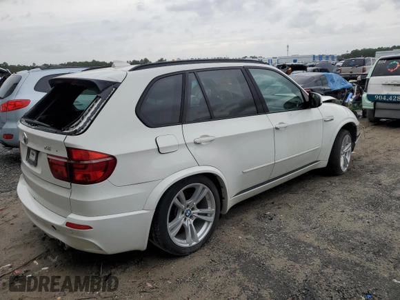 2012 BMW X5 M with VIN 5YMGY0C55CLK27404, listed as a Copart auction lot 75512644 with 0 mi miles and Salvage Title. Bid and sale history available at carsss.com. Image 3.