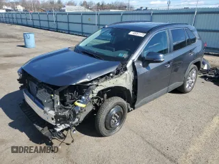 2021 Toyota RAV4 XLE Premium with VIN 2T3A1RFV4MC193667, listed as a Copart auction lot 48061175 with 19,845 mi miles and Salvage title. Bid and sale history available at DreamBid. Image 1.