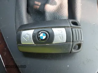 2008 BMW 3 Series 328xi с VIN WBAVC93578K042901, выставлен на аукционе IAAI как лот 42414519 с пробегом 157 959 миль миль и . История ставок и продаж доступна на DreamBid. Изображение 11.