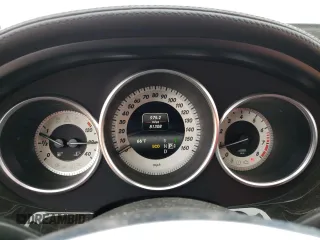 2014 Mercedes-Benz CLS 550 with VIN WDDLJ7DB7EA098997, listed as a Copart auction lot 49913985 with 81,308 mi miles and Salvage title. Bid and sale history available at DreamBid. Image 9.