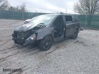 2018 Dodge Grand Caravan GT with VIN 2C4RDGEG8JR220956, listed as a IAAI auction lot 41828202 with 149,386 mi miles. Bid and sale history available at carsss.com. Image 2.