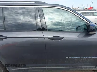 2024 Jeep Grand Cherokee with VIN 1C4RJYB62R8958365, listed as a IAAI auction lot 42553595 with 43,004 mi miles and . Bid and sale history available at DreamBid. Image 13.