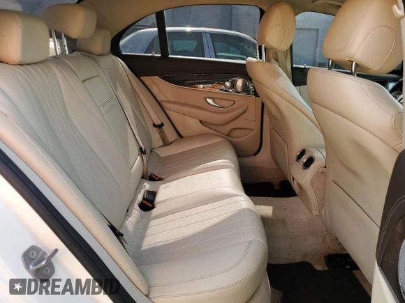 2017 Mercedes-Benz E 300 Luxury с VIN WDDZF4JBXHA069223, выставлен на аукционе Copart как лот 61022115 с пробегом 160 588 миль миль и Чистый • Clean title. История ставок и продаж доступна на DreamBid. Изображение 10.